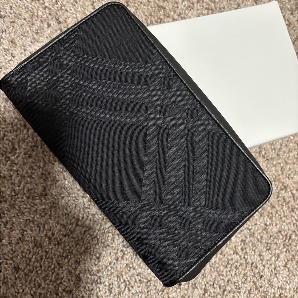 Burberry wallet